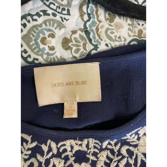 Anthropologie Skies Are Blue Sia Embroidered Peasant Top‎ Size SP Navy White - Picture 10 of 13